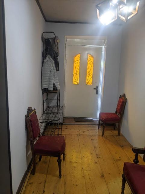 Your Room Hostel Tbilisi Buitenkant foto