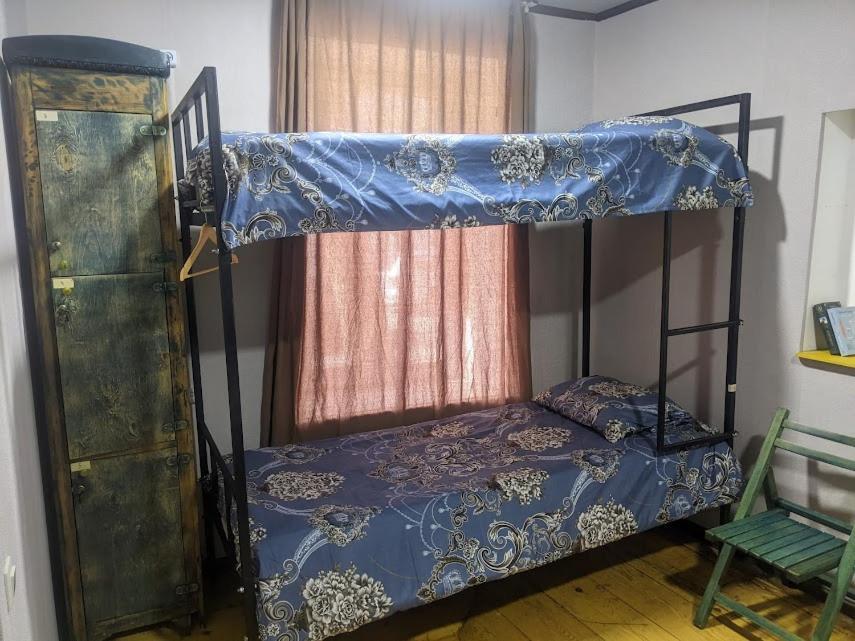 Your Room Hostel Tbilisi Buitenkant foto